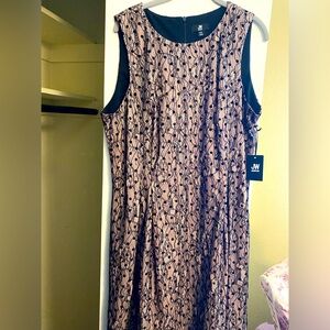 Designer Jason Wu dress from Kohl’s. Size 2x. Pink w/ black overlay. New w/ Tags